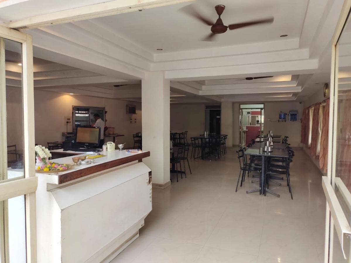 Hotel Geetha International Thoothukudi Eksteriør bilde