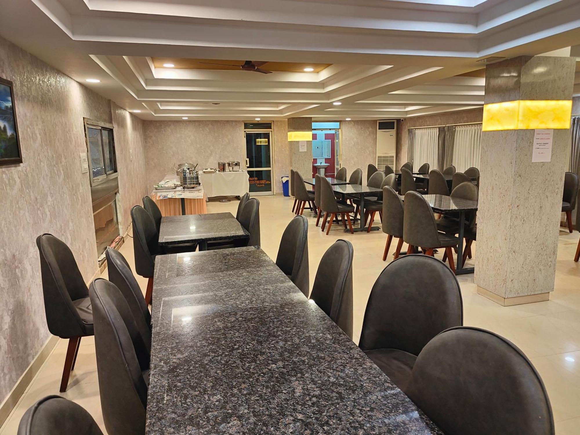 Hotel Geetha International Thoothukudi Eksteriør bilde