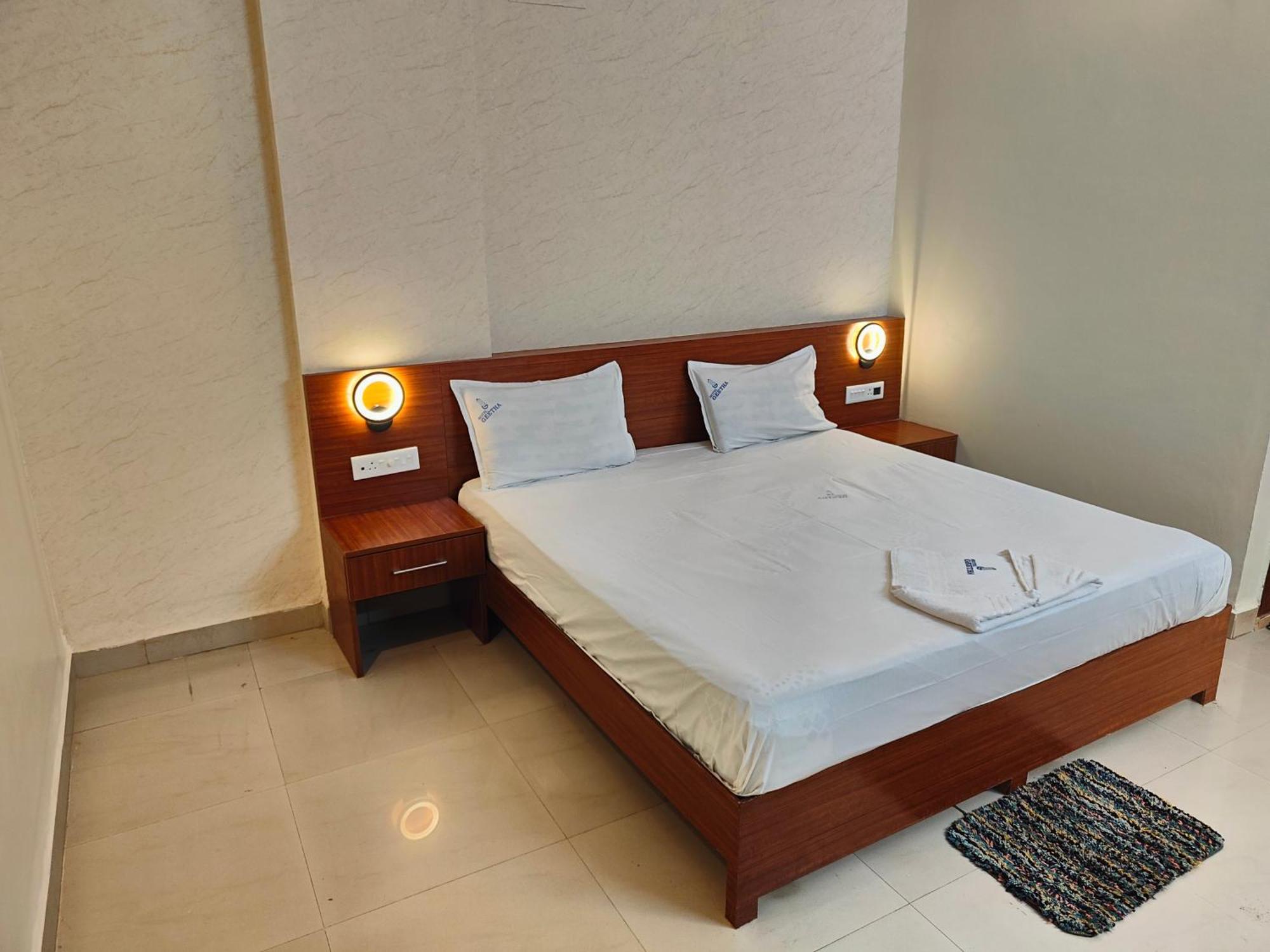 Hotel Geetha International Thoothukudi Eksteriør bilde